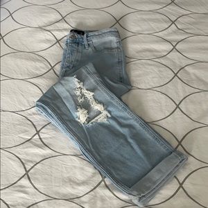 Hollister High Rise Crop Boyfriend Jean